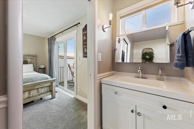 720 S Diamond St, Nampa, ID 83686