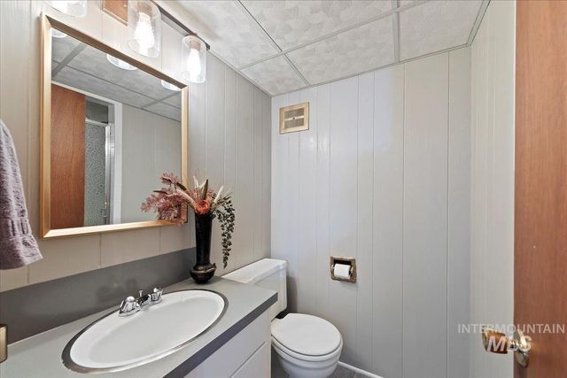 720 S Diamond St, Nampa, ID 83686