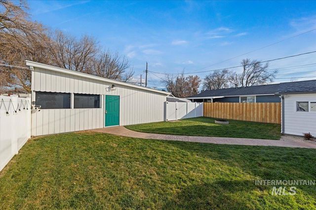 720 S Diamond St, Nampa, ID 83686