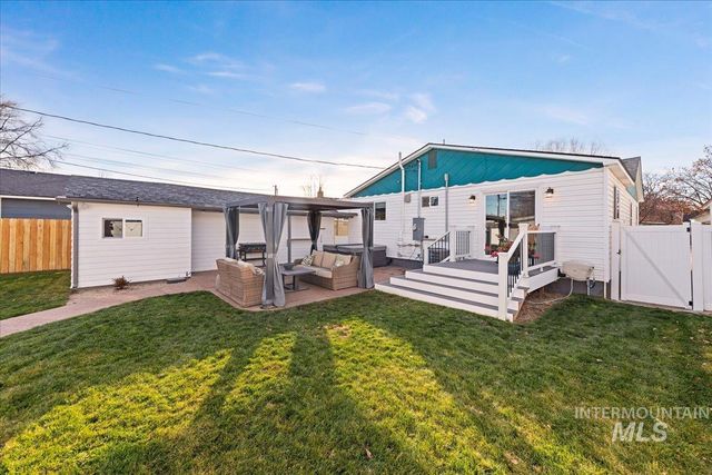 720 S Diamond St, Nampa, ID 83686