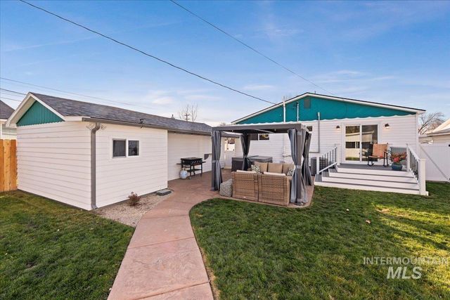 720 S Diamond St, Nampa, ID 83686