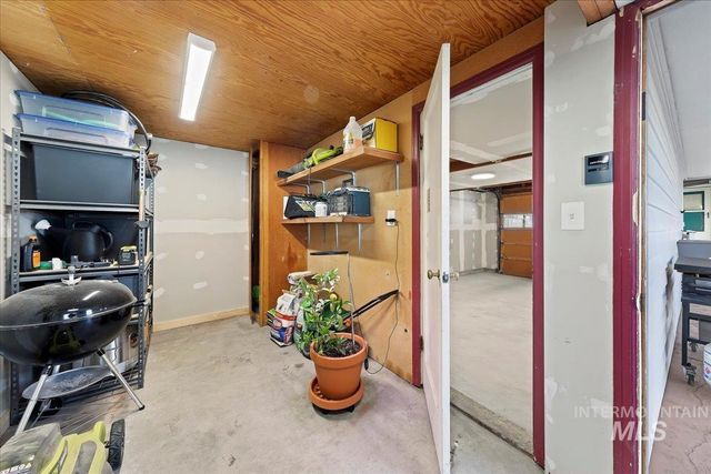 720 S Diamond St, Nampa, ID 83686