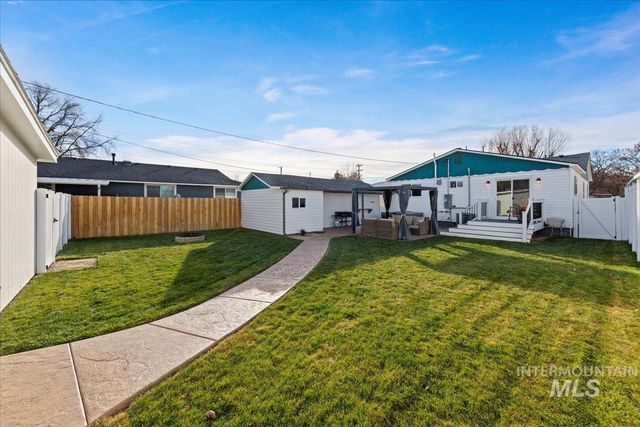 720 S Diamond St, Nampa, ID 83686