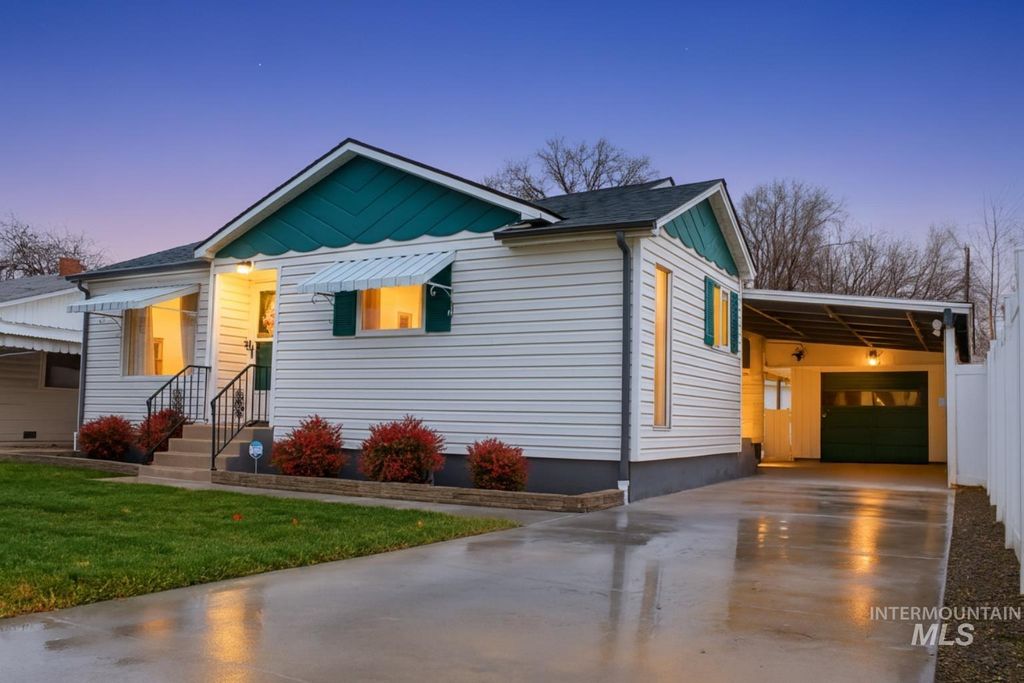 720 S Diamond St, Nampa, ID 83686