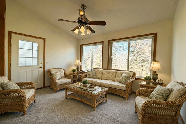 9046 Preserve Trail, Savage, MN 55378