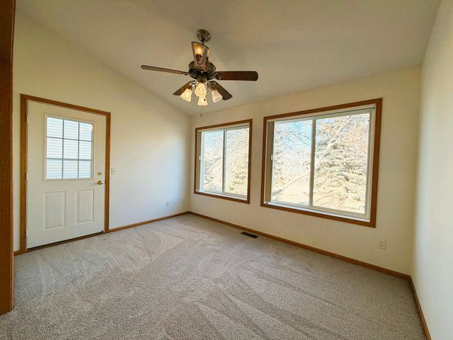 9046 Preserve Trail, Savage, MN 55378