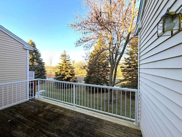 9046 Preserve Trail, Savage, MN 55378