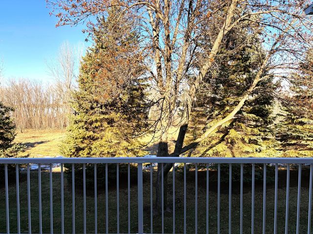 9046 Preserve Trail, Savage, MN 55378