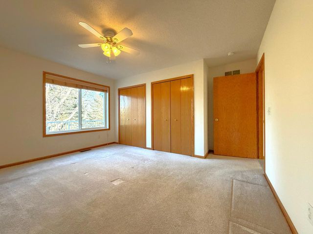 9046 Preserve Trail, Savage, MN 55378