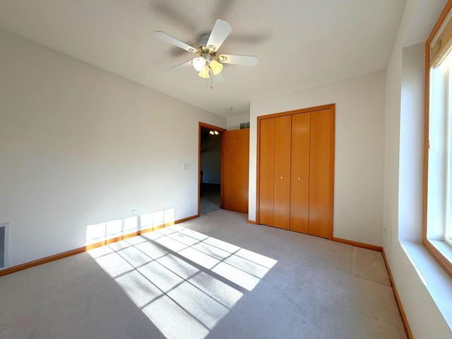 9046 Preserve Trail, Savage, MN 55378