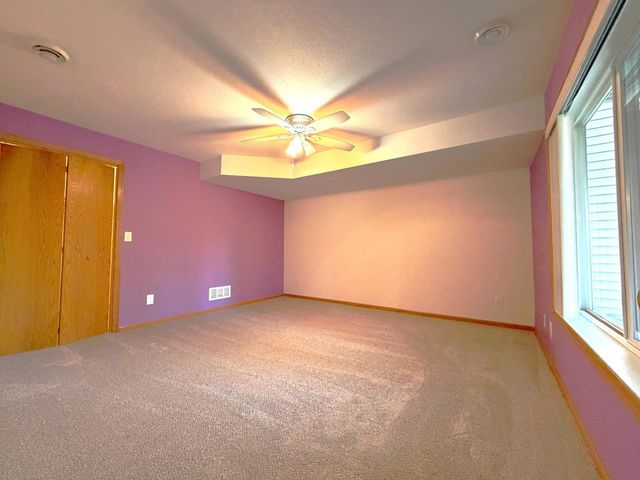 9046 Preserve Trail, Savage, MN 55378