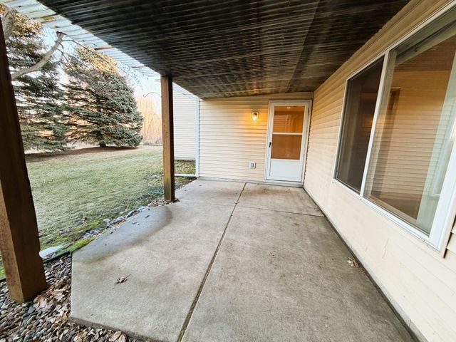 9046 Preserve Trail, Savage, MN 55378