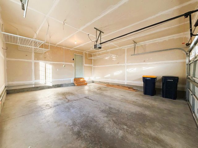 9046 Preserve Trail, Savage, MN 55378