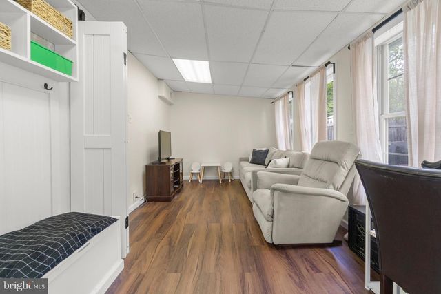 15 N LOCUST AVE, Marlton, NJ 08053