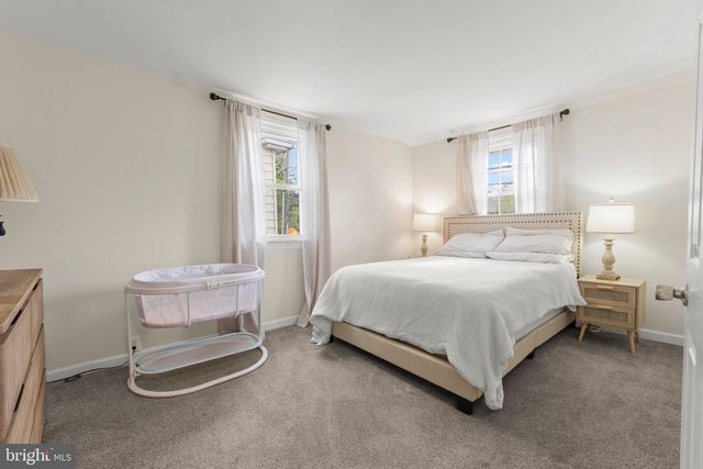 15 N LOCUST AVE, Marlton, NJ 08053