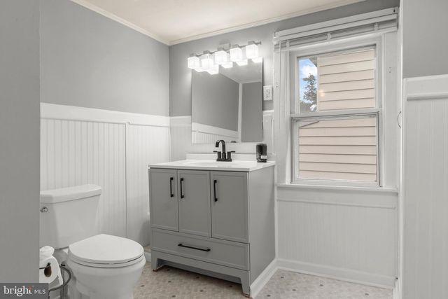 15 N LOCUST AVE, Marlton, NJ 08053