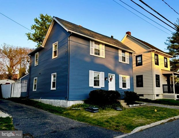 15 N LOCUST AVE, Marlton, NJ 08053