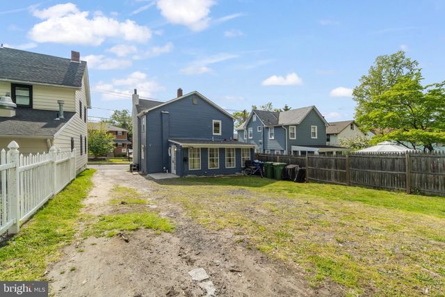 15 N LOCUST AVE, Marlton, NJ 08053