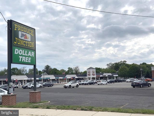15 N LOCUST AVE, Marlton, NJ 08053