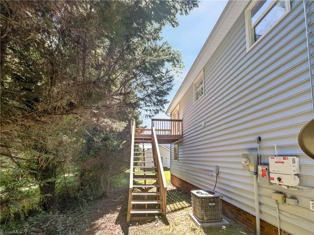 3801 Fig Leaf Court, Greensboro, NC 27406