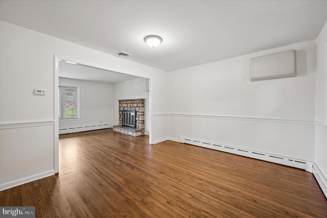 2008 HEMLOCK RD, Jeffersonville, PA 19403