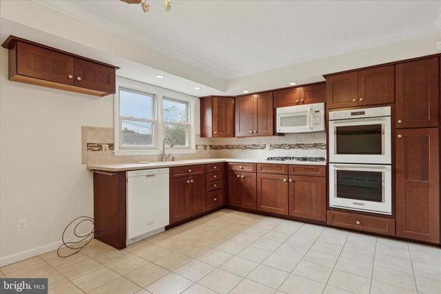 2008 HEMLOCK RD, Jeffersonville, PA 19403