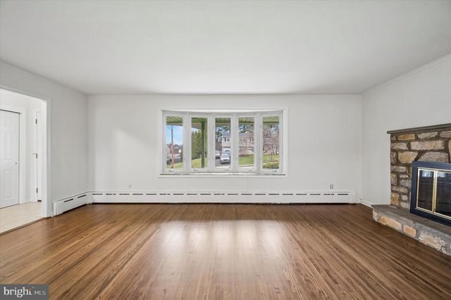 2008 HEMLOCK RD, Jeffersonville, PA 19403