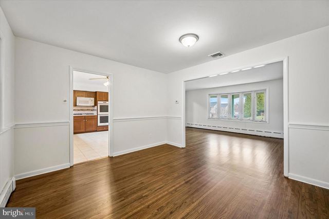 2008 HEMLOCK RD, Jeffersonville, PA 19403