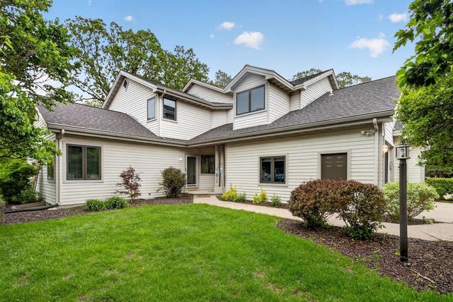942 S PARK AVENUE, Fond Du Lac, WI 54935