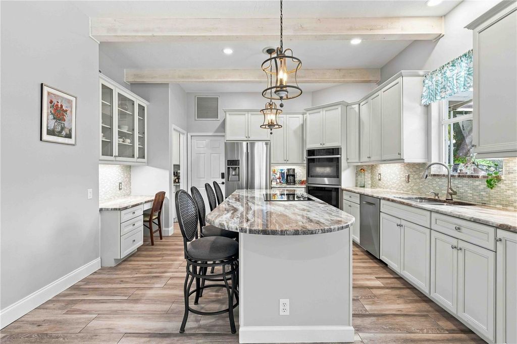Image 15 of property listing at 4623 4TH AVENUE E, Bradenton, FL 34208