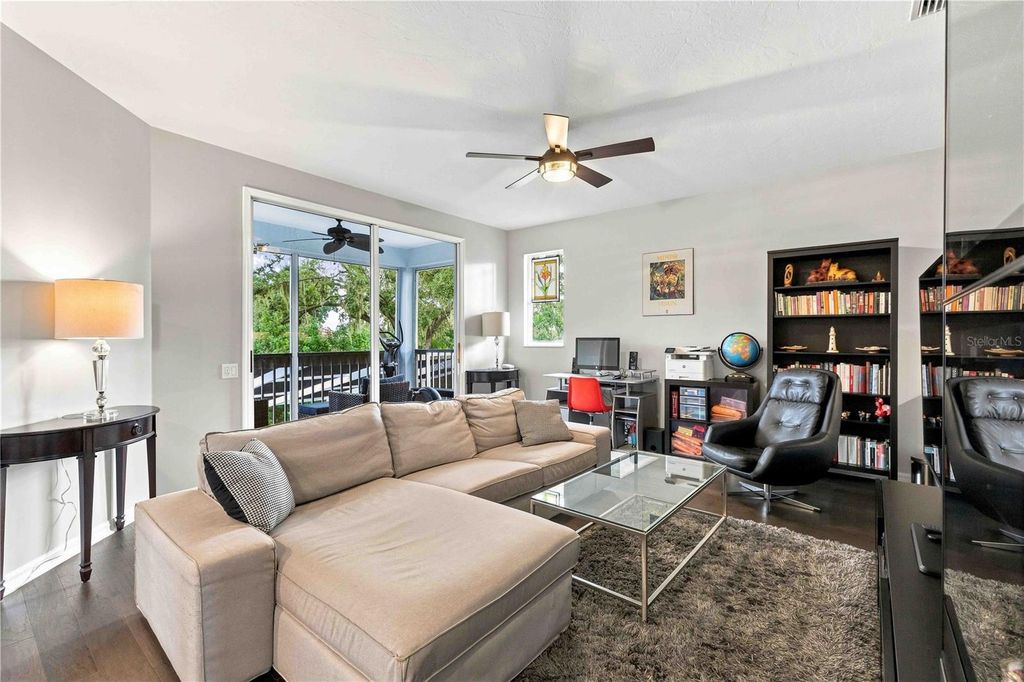 Image 28 of property listing at 4623 4TH AVENUE E, Bradenton, FL 34208