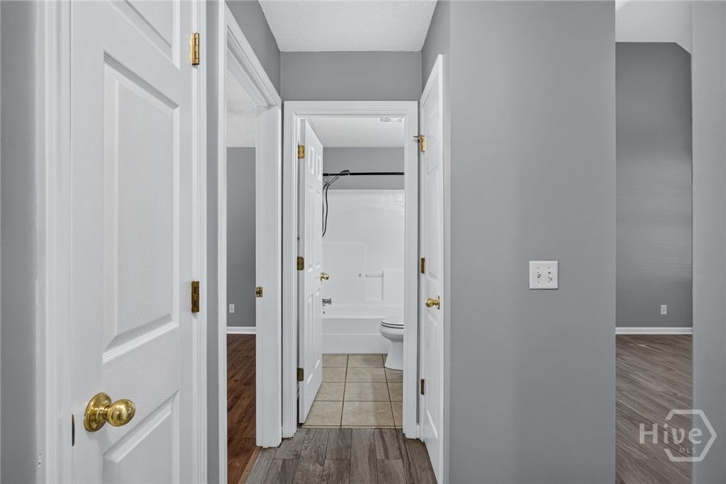 Image 15 of property listing at 103 Crossing Circle, Rincon, GA 31326