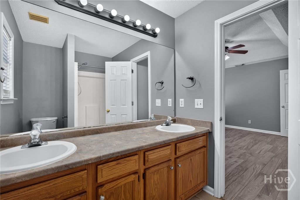 Image 34 of property listing at 103 Crossing Circle, Rincon, GA 31326