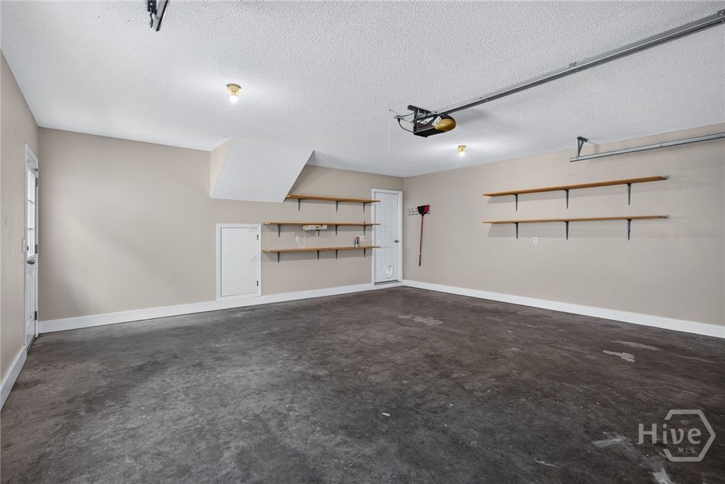 Image 43 of property listing at 103 Crossing Circle, Rincon, GA 31326