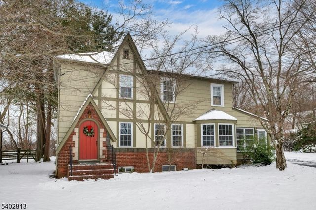 247 Hillside Ave, Chatham Boro, NJ 07928