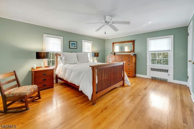 247 Hillside Ave, Chatham Boro, NJ 07928