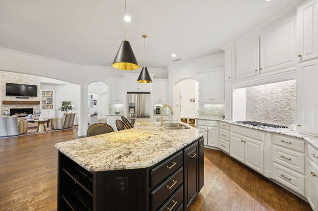 8500 Normandy Way, Argyle, TX 76226