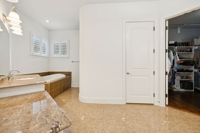 8500 Normandy Way, Argyle, TX 76226