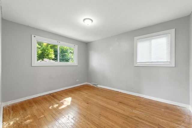 14635 Woodlawn Avenue, Dolton, IL 60419