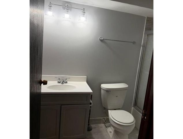 280 Shorewood Drive 1C, Glendale Heights, IL 60139