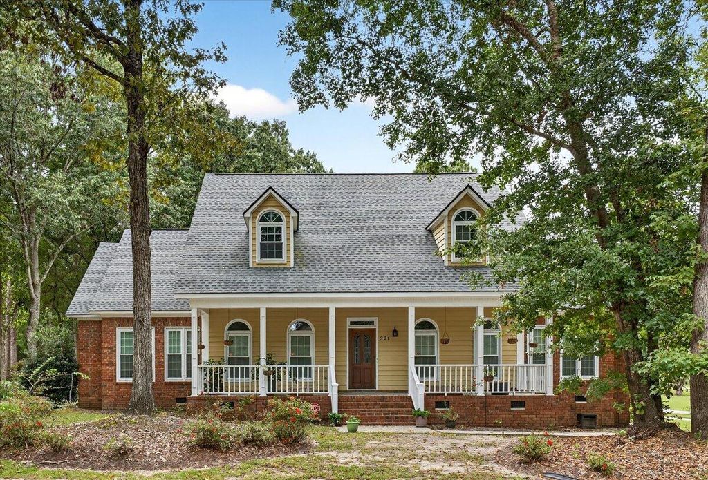 301 Upshur Court, Summerville, SC 29485