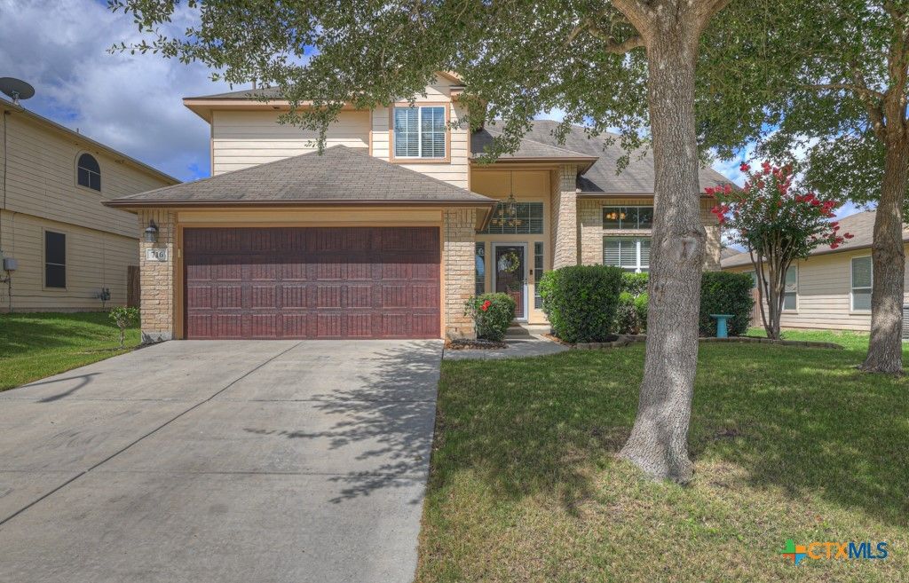 Image 2 of property listing at 716 Hollow Ridge, Schertz, TX 78108
