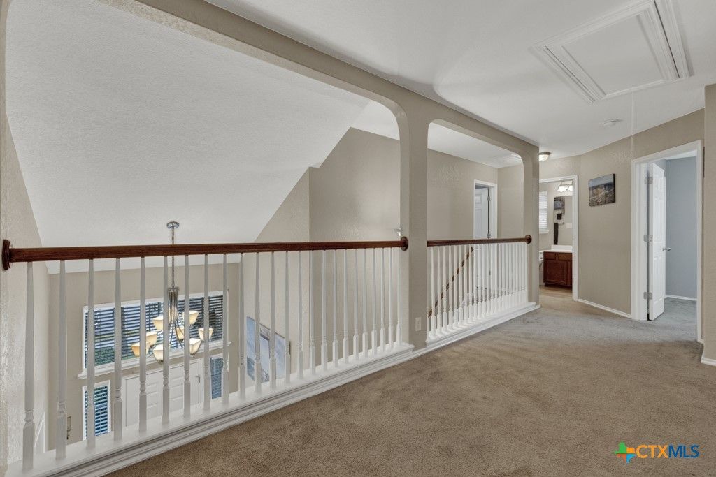 Image 23 of property listing at 716 Hollow Ridge, Schertz, TX 78108