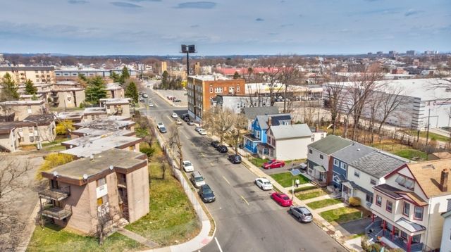 92 Steuben St, East Orange City, NJ 07018