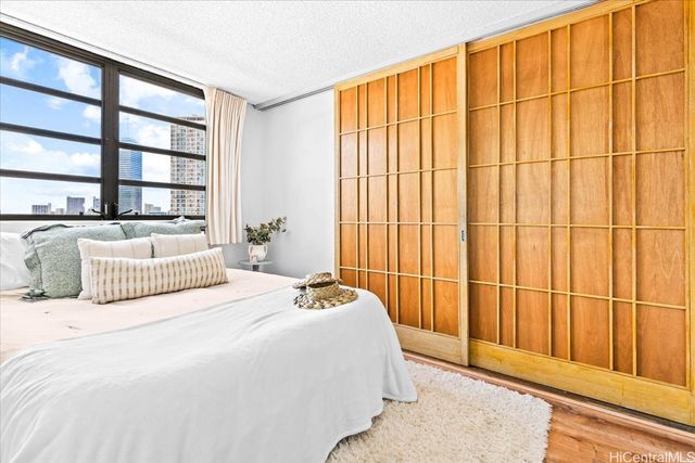 750 Kaheka Street 406, Honolulu, HI 96814
