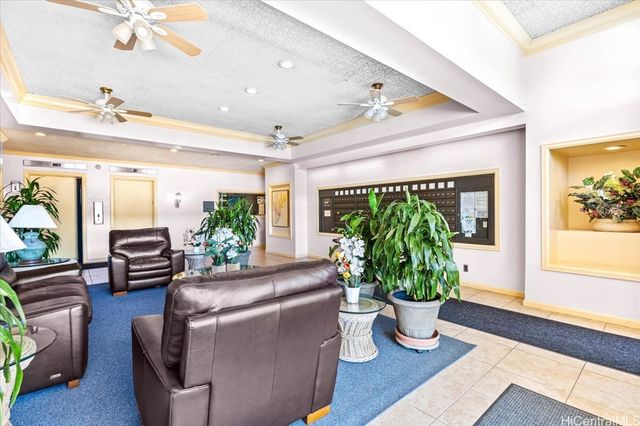 750 Kaheka Street 406, Honolulu, HI 96814