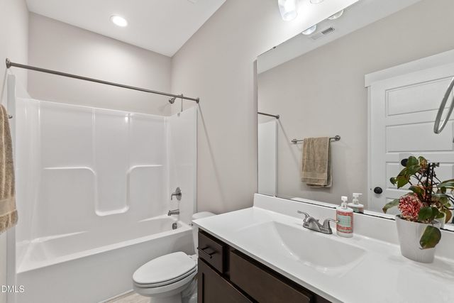 50 Highclere Lane, Selma, NC 27576