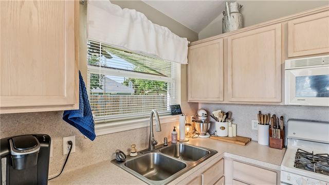 3924 Tranquil Path Drive, College Station, TX 77845