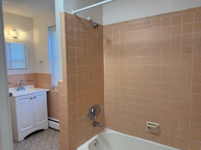 300 Main Street 5, Woburn, MA 01801