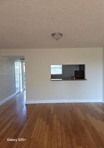 1800 SW 81st Ave 1417, North Lauderdale, FL 33068